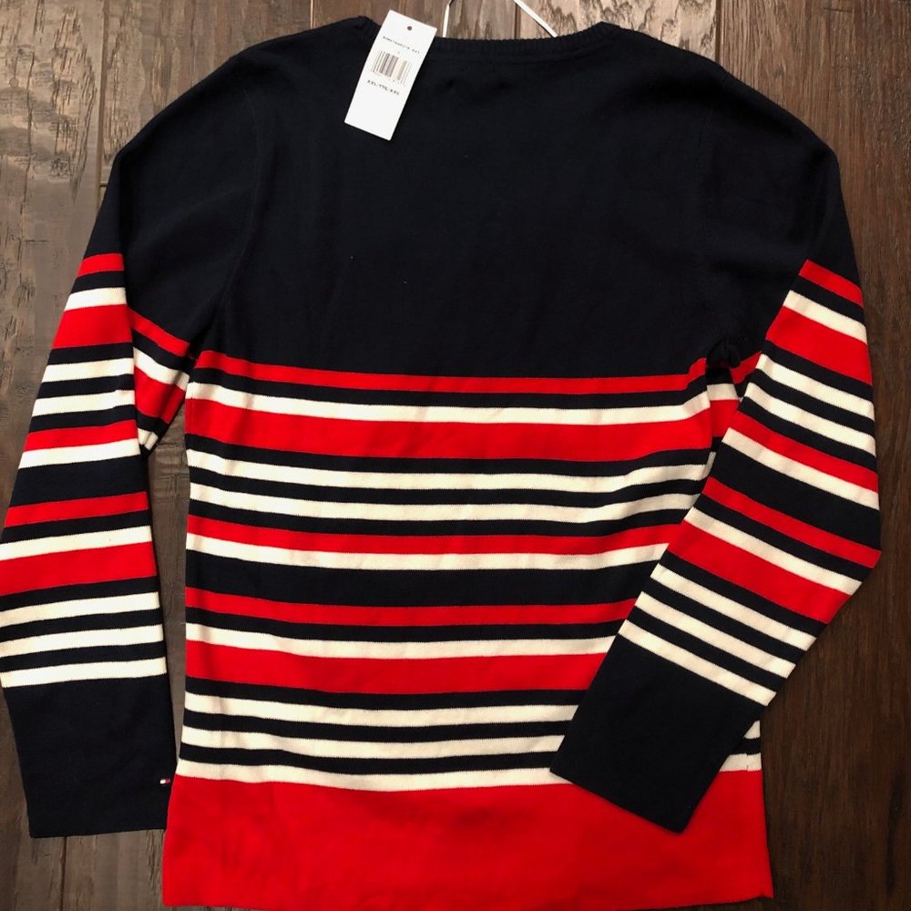 Tommy Hilfiger NWT Crewneck Red and Navy Sweater - Picture 2 of 6